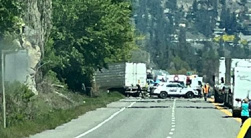 UPDATE: Hwy 97 reopens after multi-vehicle crash in Peachland